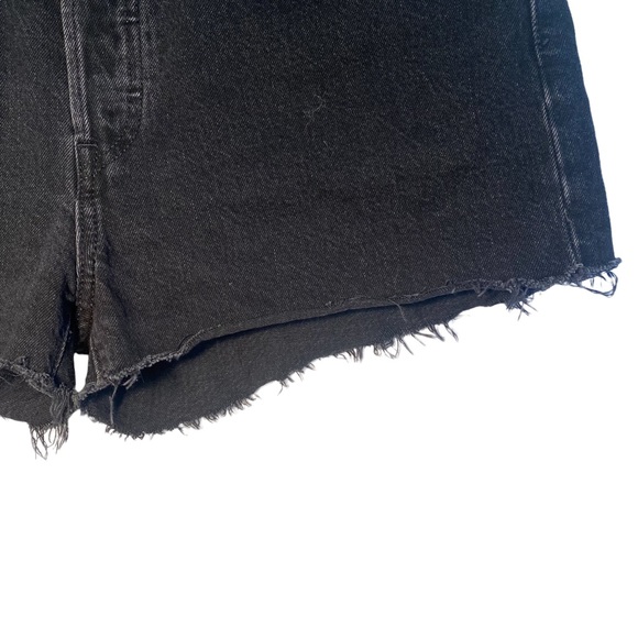 Levi’s Women’s Black 501 Frayed High Waisted Shorts Size 30 - Picture 9 of 11